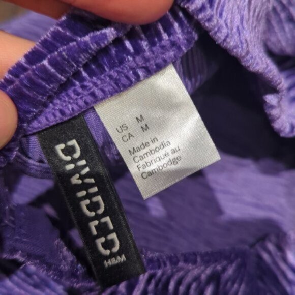 Purple crinkled velour textured open back long sleeve dress - Picture 5 of 5